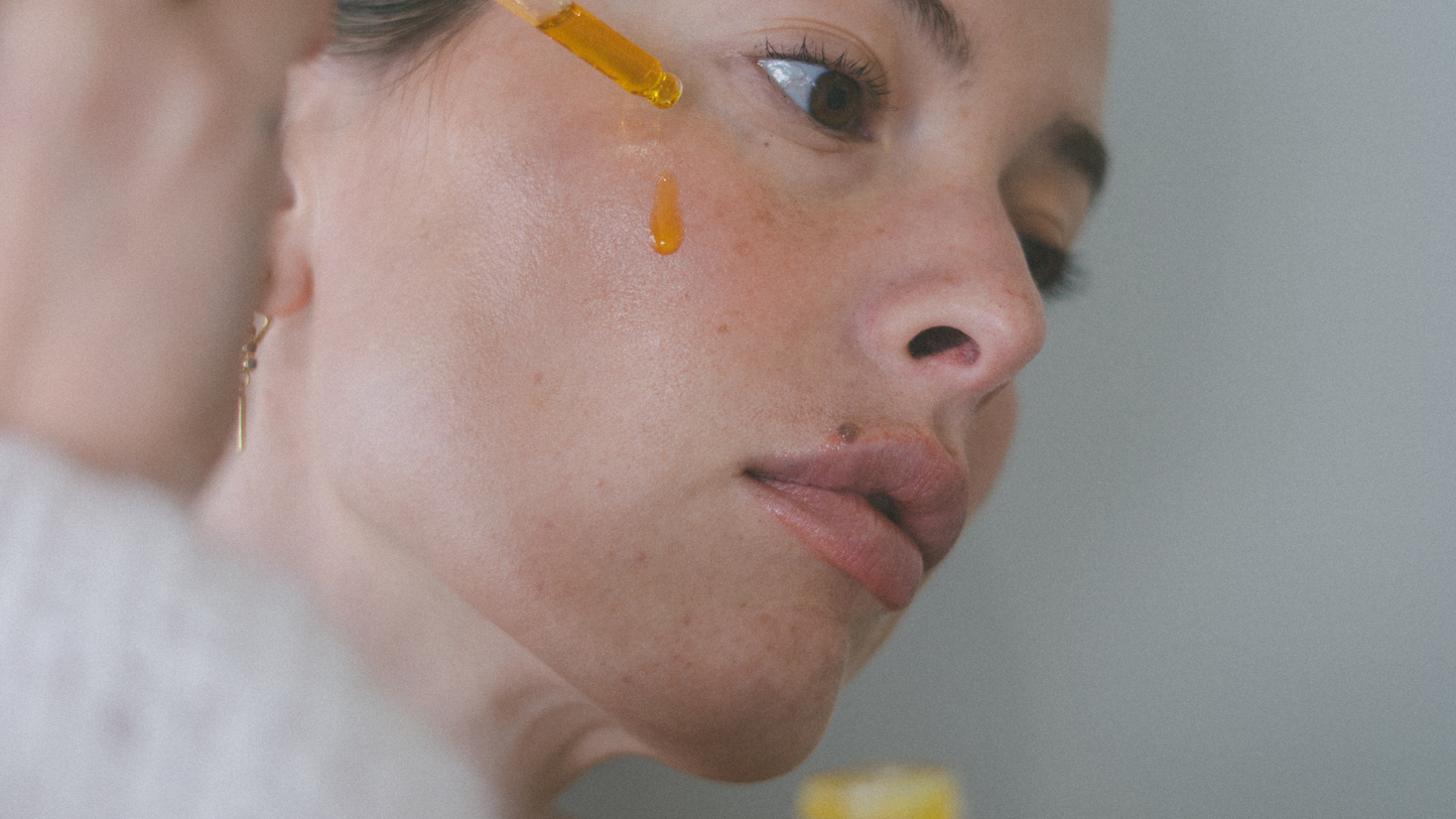 Take it all off! The best way to cleanse your face and remove mineral sunscreen